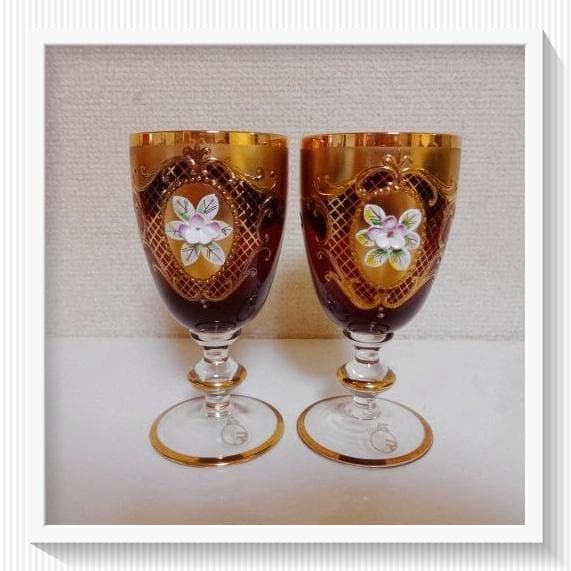 ベネチアングラス ワイングラス 2個セット 金彩 花紋 VRマーク - メルカリ
