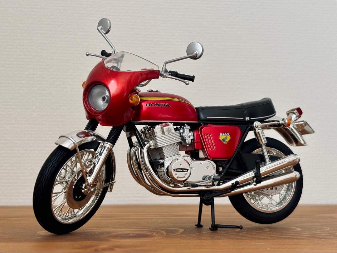 MAFEX T-800 ターミネーター ＋ ホンダCB750FOUR カスタム