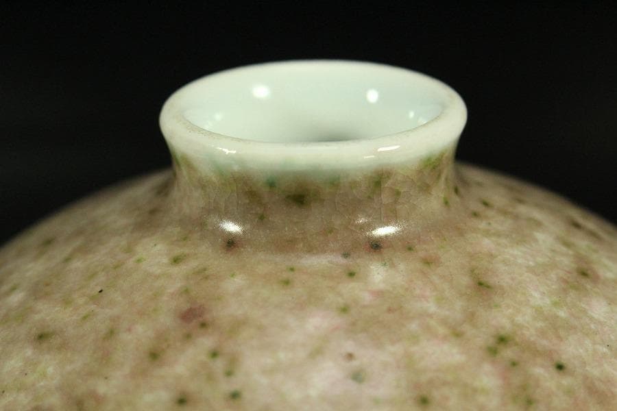 中国美術 釉裏紅 刻龍紋 壷(K-A720) - メルカリ