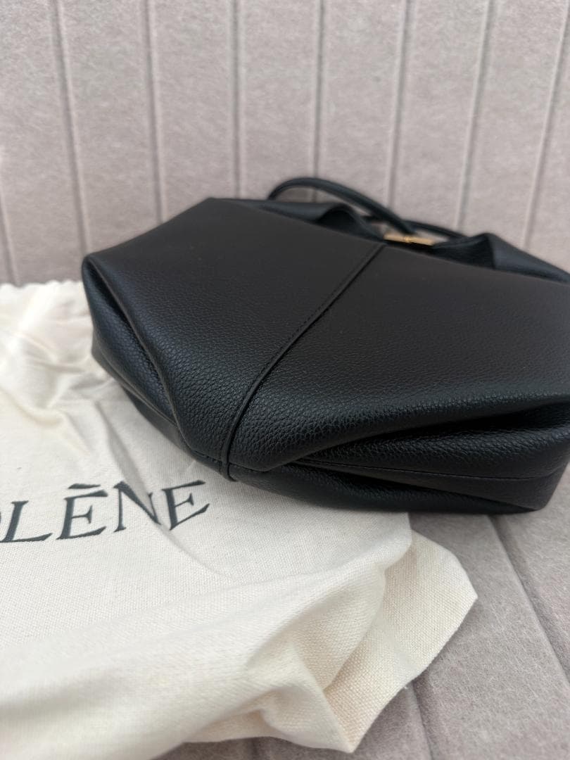 【美品】Beri ショルダーバッグ 黒