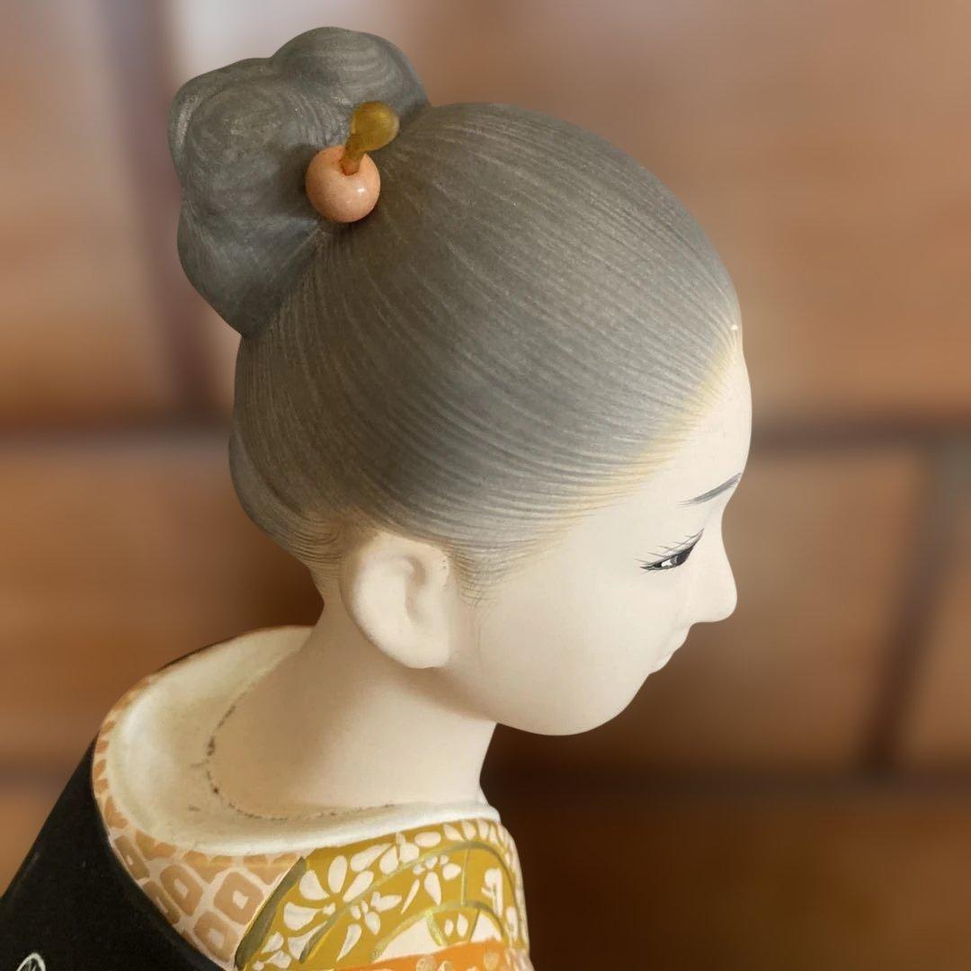 博多人形 オレンジと黒の着物