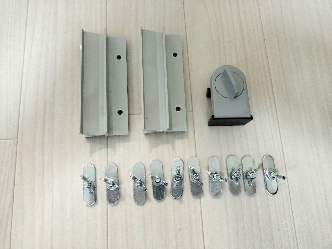 ★2025年8月購入！数時間のみ使用！タンスのゲンスポットエアコン 白 QL09