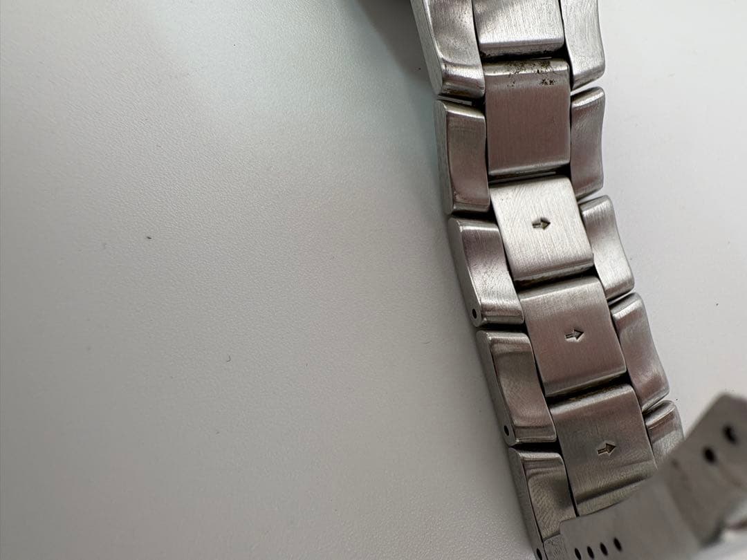 最終値下げ ティソ 腕時計 クオーツ V8 T039 メンズTISSOT