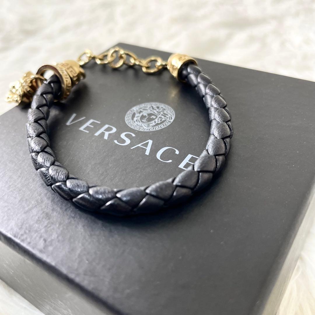 美品　ヴェルサーチ　VERSACE ブレスレット　メデューサ　ゴールド　ブラック