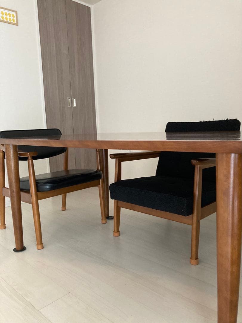 カリモク60 ダイニングテーブル