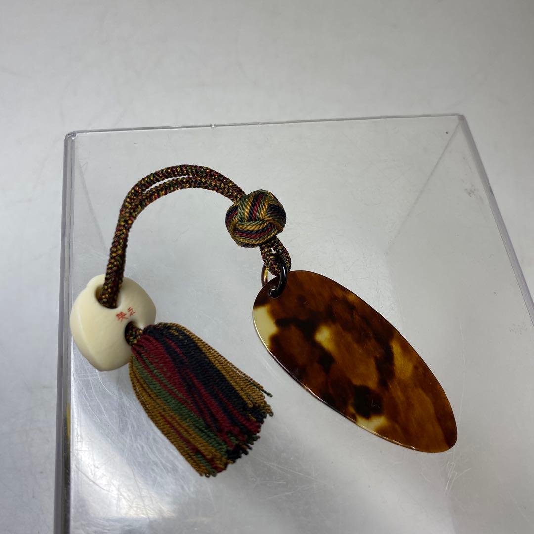 英之在銘 鼈甲に極上ウサギ 根付 8g 東さ8-0104☆2F