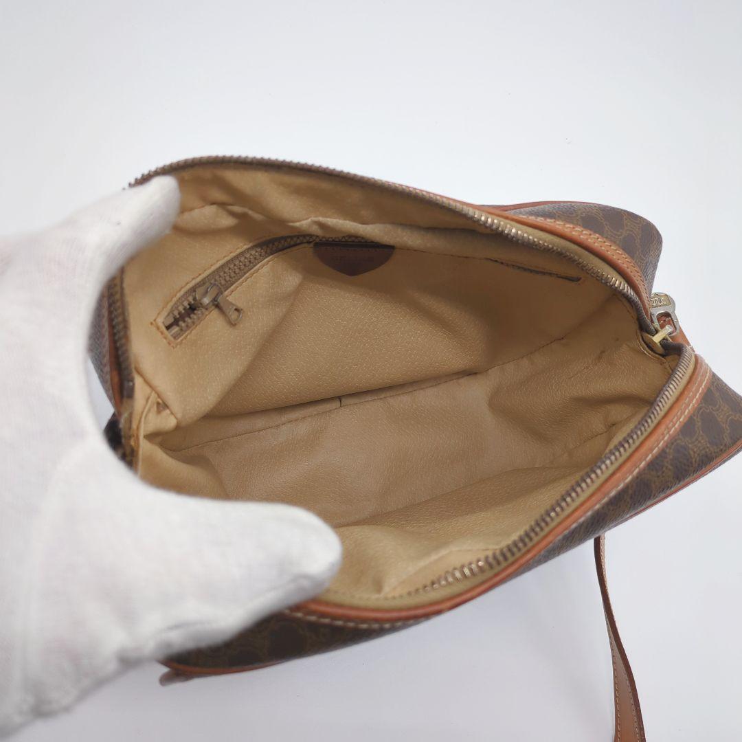 【人気モデル・良品】セリーヌ☆ショルダーバッグ マカダム トリオンフ PVC