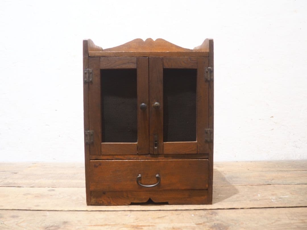 1253 アンティーク 小型の飾り棚 収納棚 キャビネット 古家具 レトロ