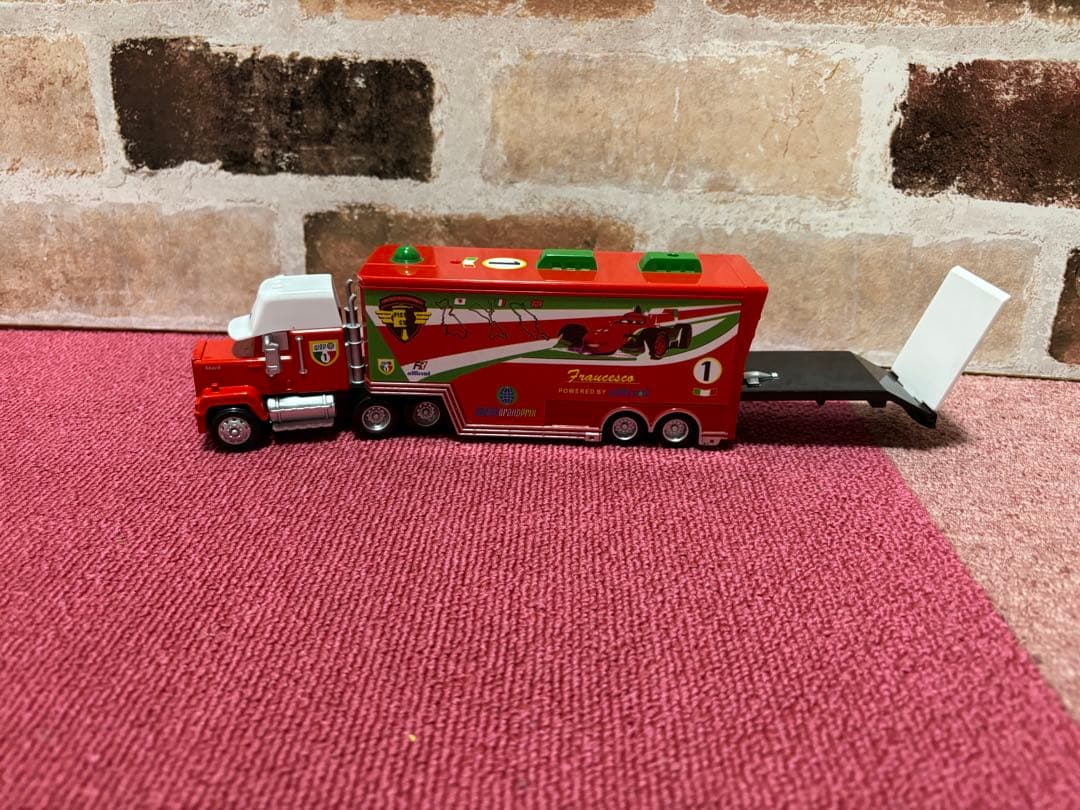 【新品】 カーズ　マックトラック トレーラー 11台セット 限定出品