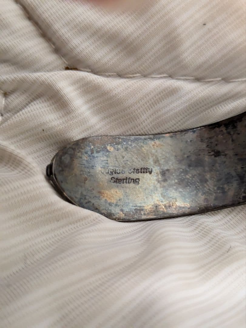 Douglas Etsittyナバホ族 フェザーシルバー インディアンジュエリー