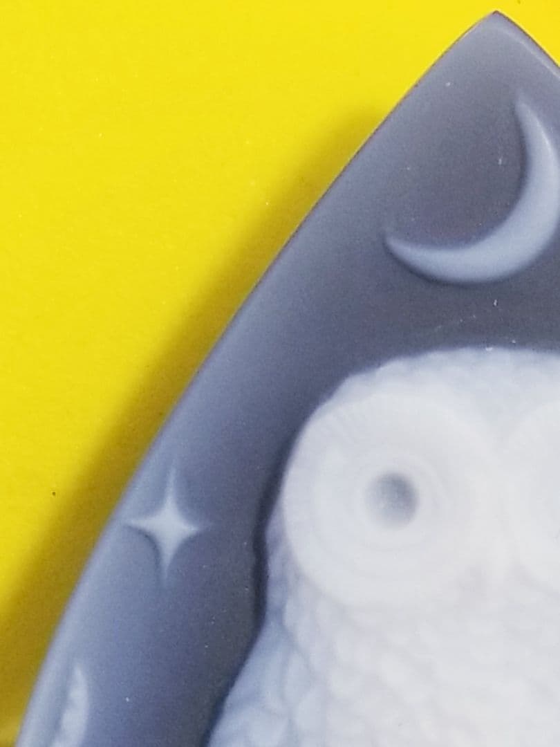 KM-84 【マティアス・ポストラー作】天然青瑪瑙カメオルース