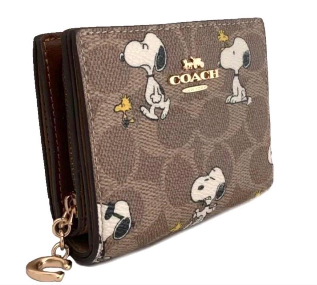 COACHコーチ ×スヌーピーコラボシグネチャースナップ二つ折り財布