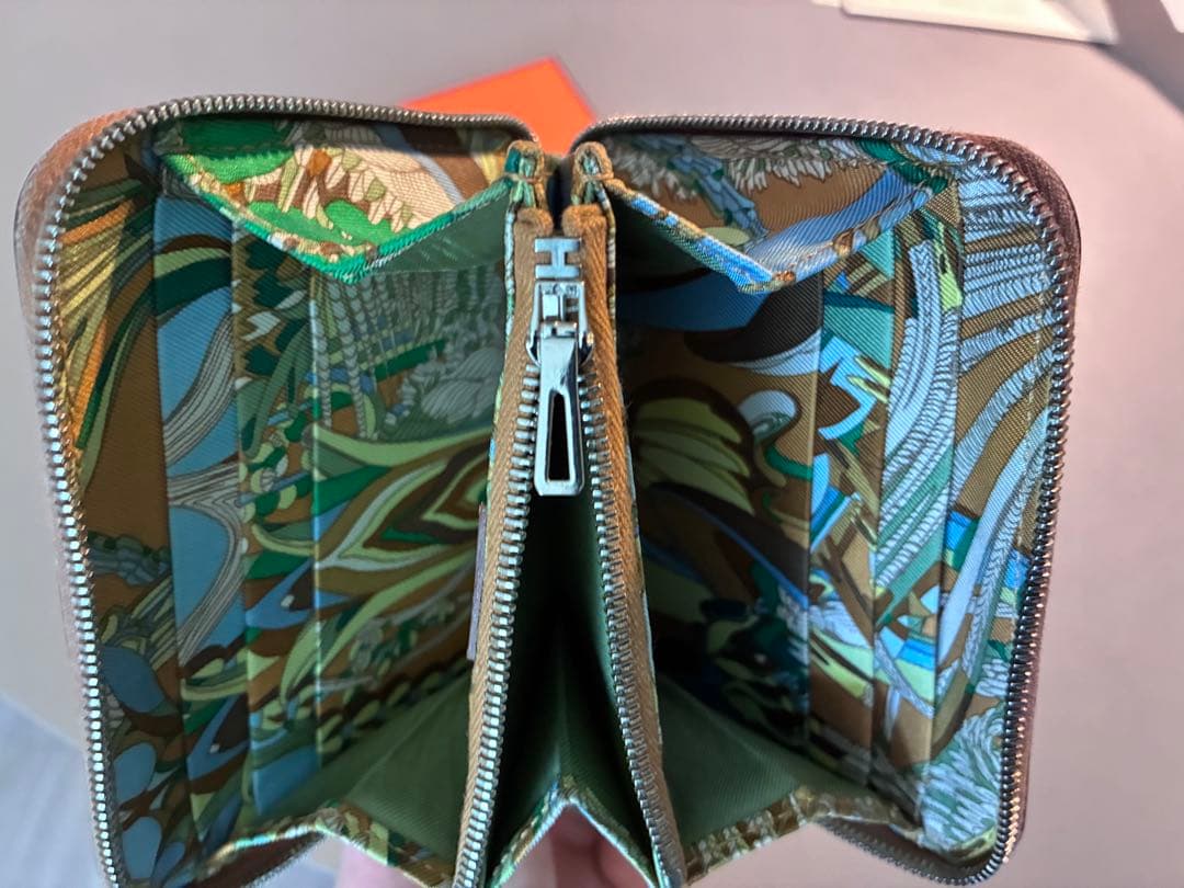 エルメス シルクインコンパクト ゴールド/セサミ gold sesame - メルカリ