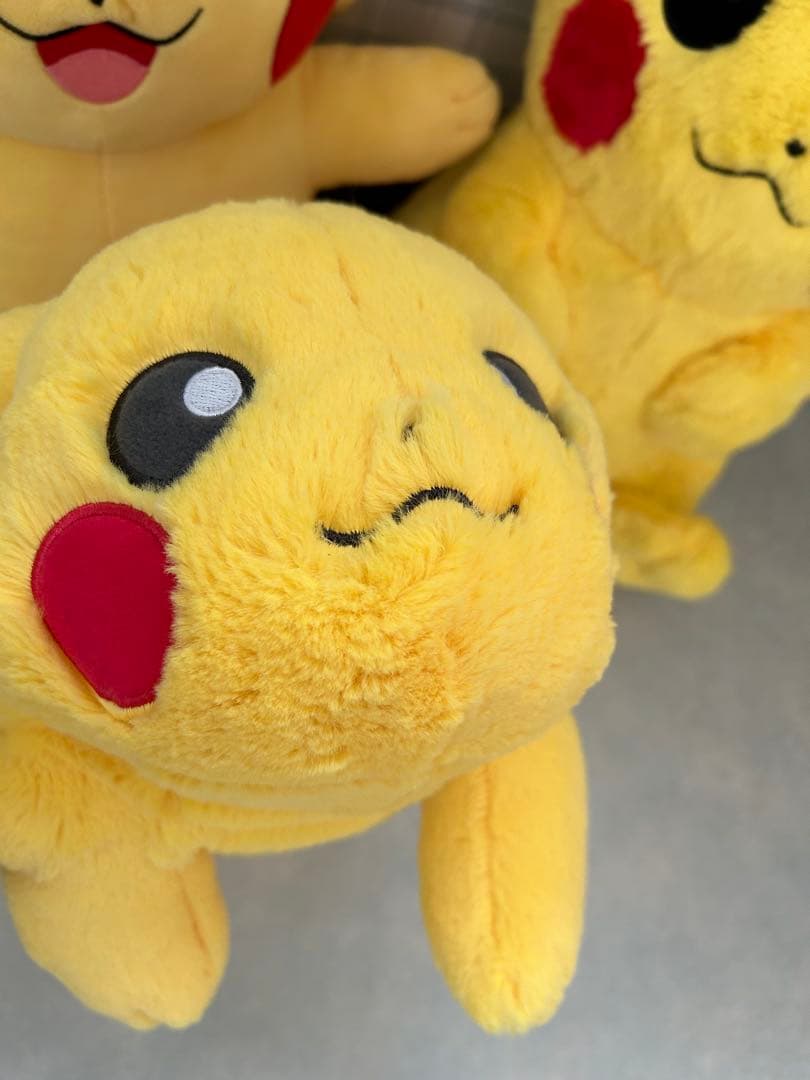 ポケモン　ぬいぐるみ　ピカチュウ　3個セット