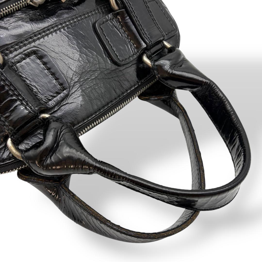 クロエ chloe ハンドバッグ 腕掛け パテントレザー 黒 ブラック ロゴ