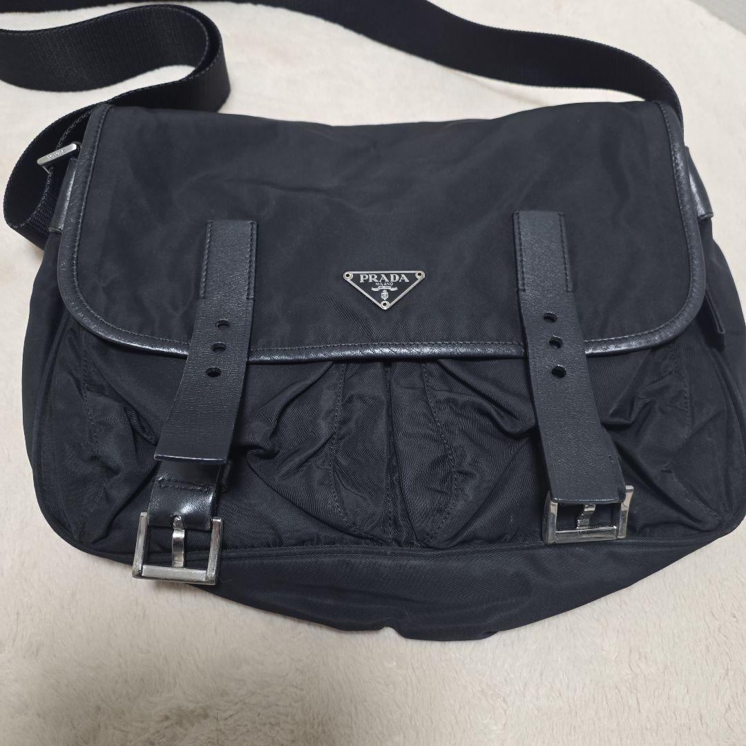 【良品✨】PRADA プラダ　ショルダーバッグ　メッセンジャーバッグ　ナイロン