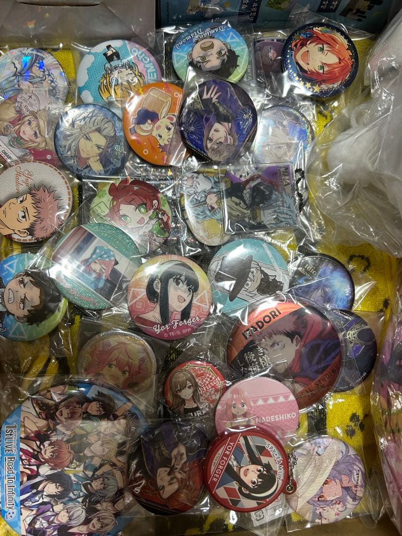 ノンジャンル アニメ キャラクターグッズ まとめ売り 300点