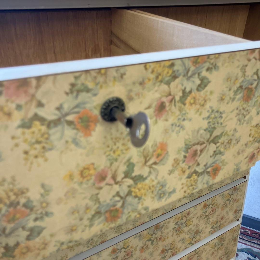 昭和レトロ 花柄 木製チェスト 7段タンス 古家具 ビンテージ