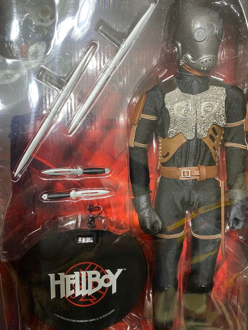 ヘルボーイ アクションフィギュア
