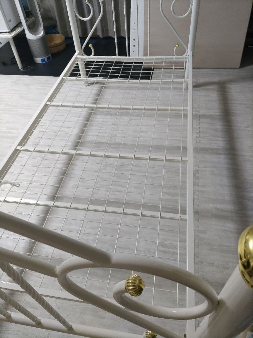 札幌市近郊の方限定！送料無料！ニトリ お姫様ベッド シングルパイプベッド