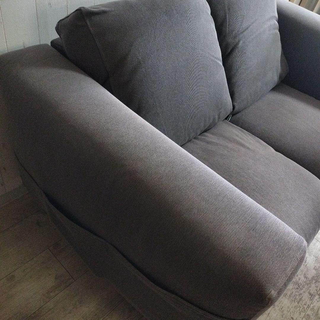 IKEA　イケア　ダークグレー２人掛けソファ