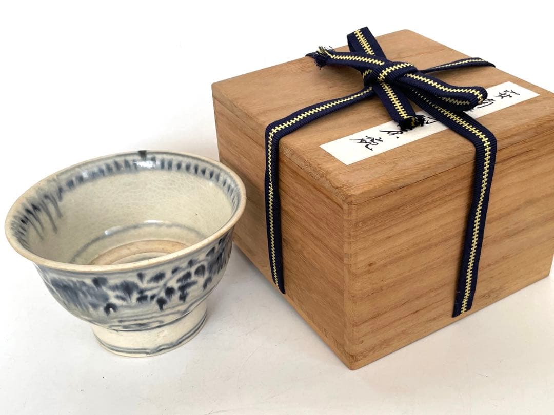 骨董 アンティーク 安南 絞手 茶碗 ベトナム古陶磁 蜻蛉手茶碗