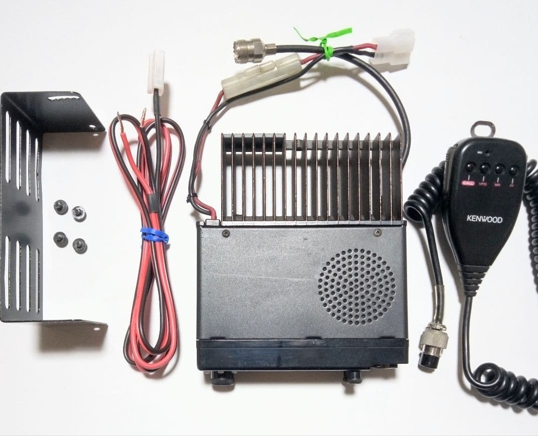 ケンウッド製 TM-231S (145・50w) ハイ・パワーモービル 機 アマチュア無線