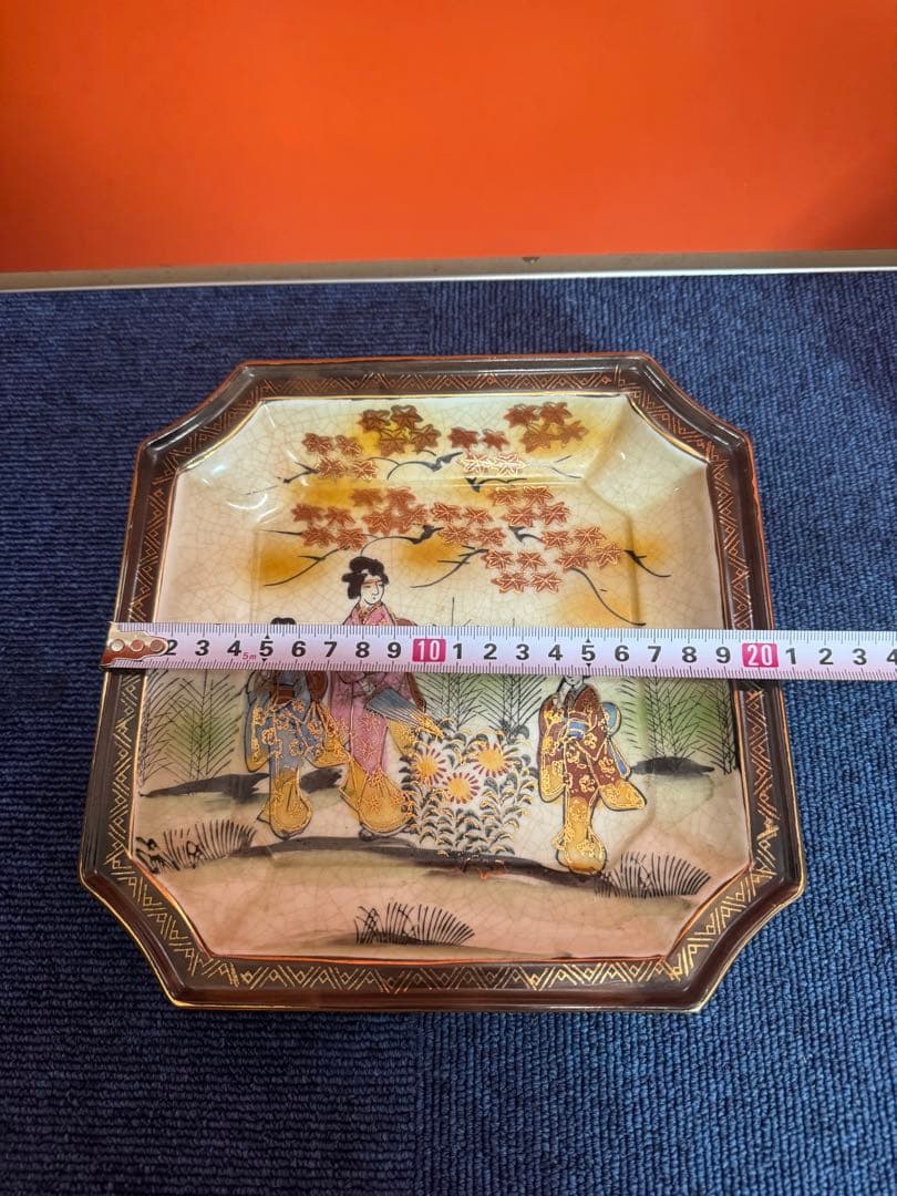 1831  薩摩焼　花草美人図　皿　20cm 時代物