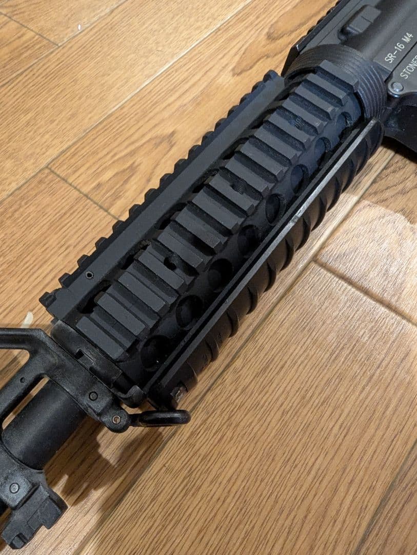 東京マルイ　ナイツ　SR-16 M4カービン