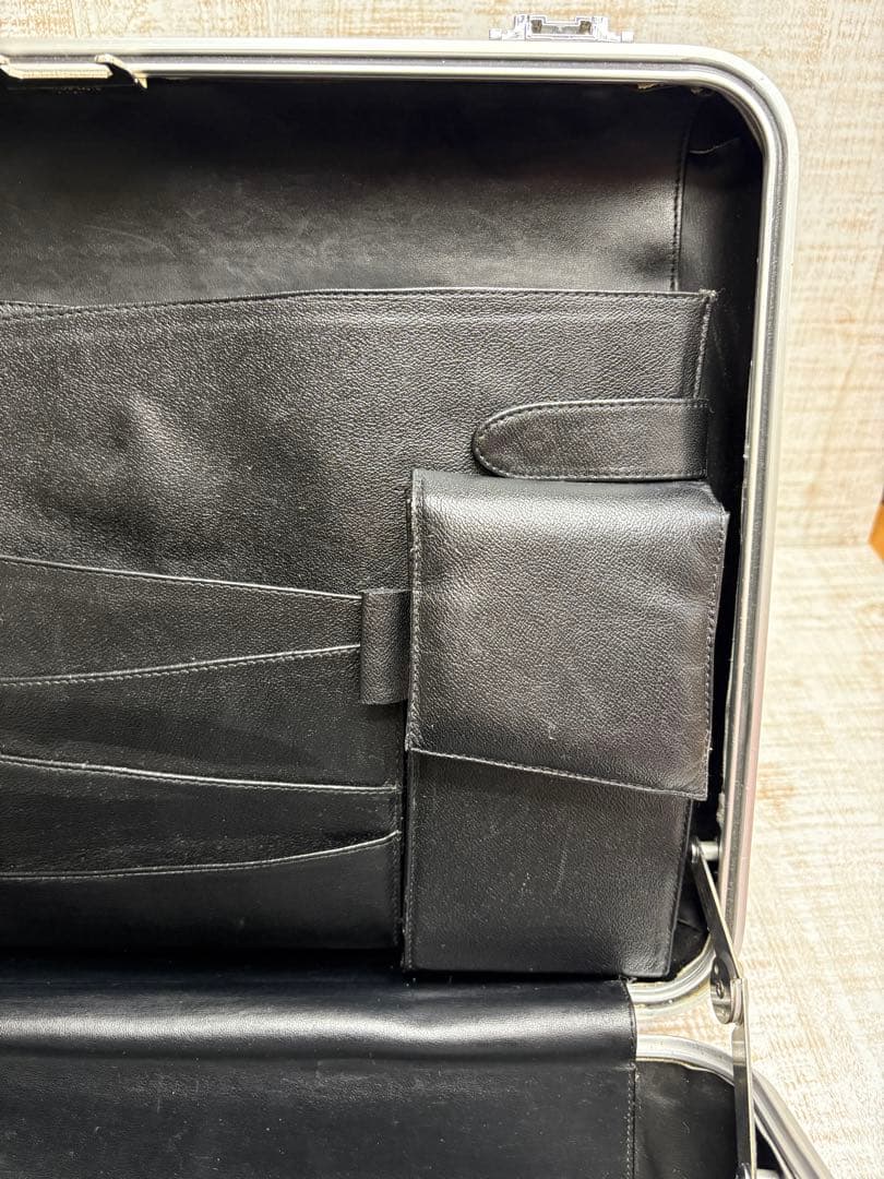 ゼロハリバートン　アルミアタッシュケース　E4-SI4elite