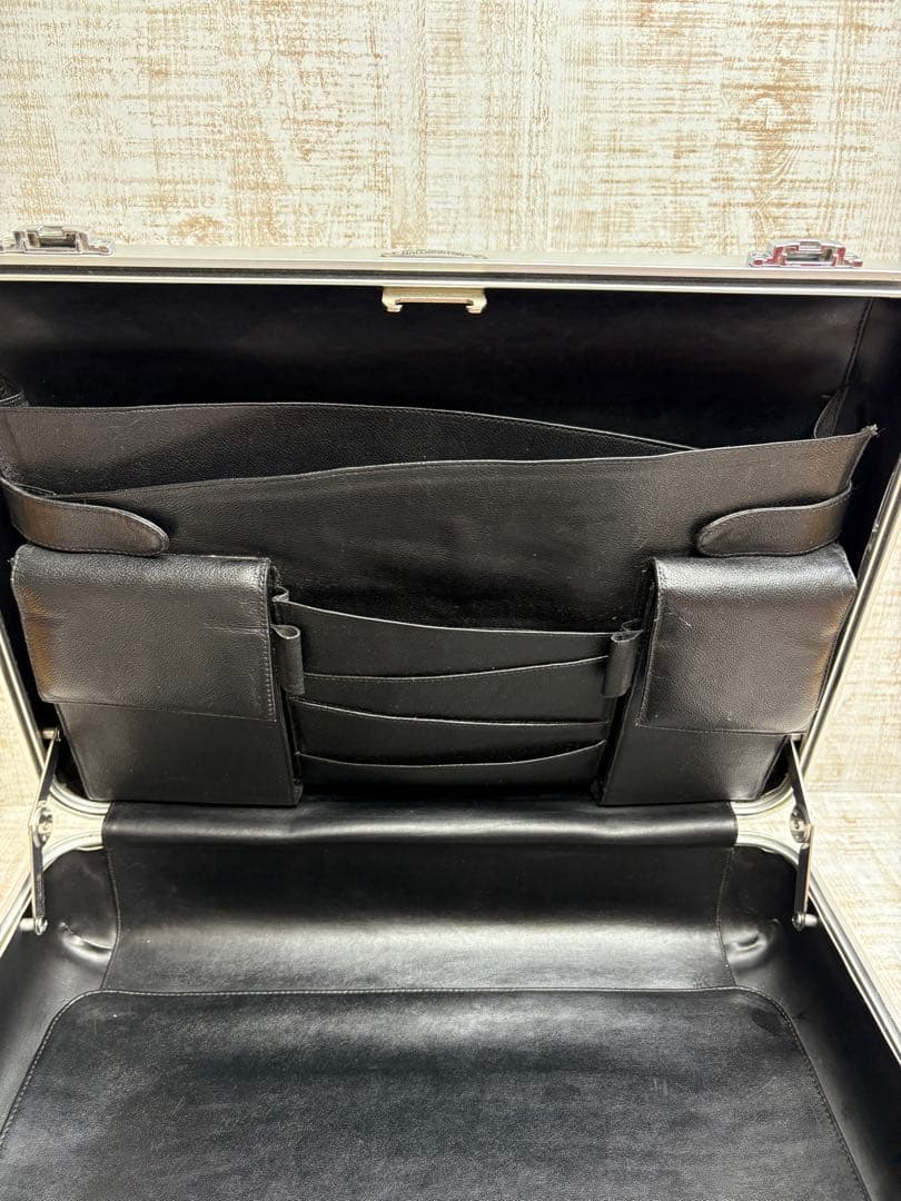 ゼロハリバートン　アルミアタッシュケース　E4-SI4elite