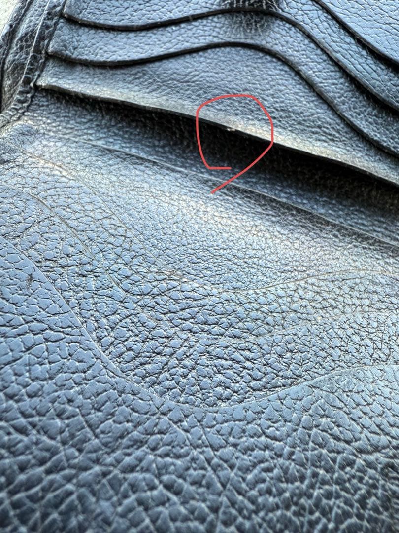 (本日限り)12000円即日発送手配可IL BISONTE 二つ折り財布 黒