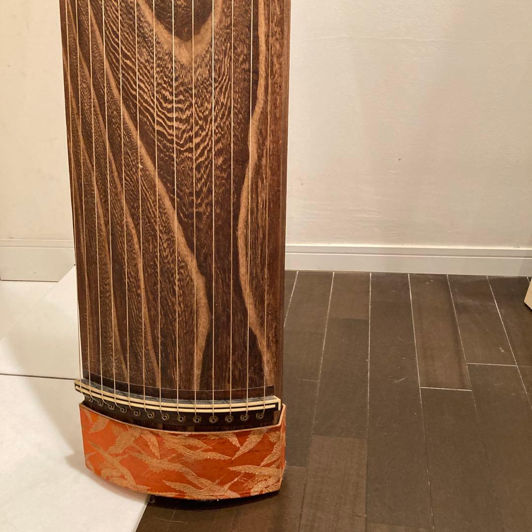 さらにさらにお値下げしました 琴 琴柱 譜見台 琴爪 琴爪箱 琴台