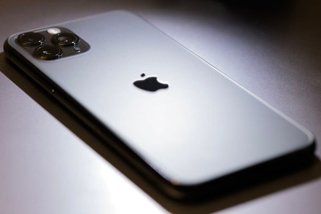 極希少】iPhone 11 Pro 512GB 海外版 シャッター音なし - メルカリ