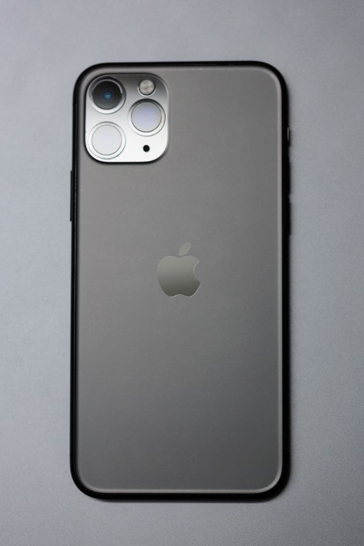 極希少】iPhone 11 Pro 512GB 海外版 シャッター音なし - メルカリ