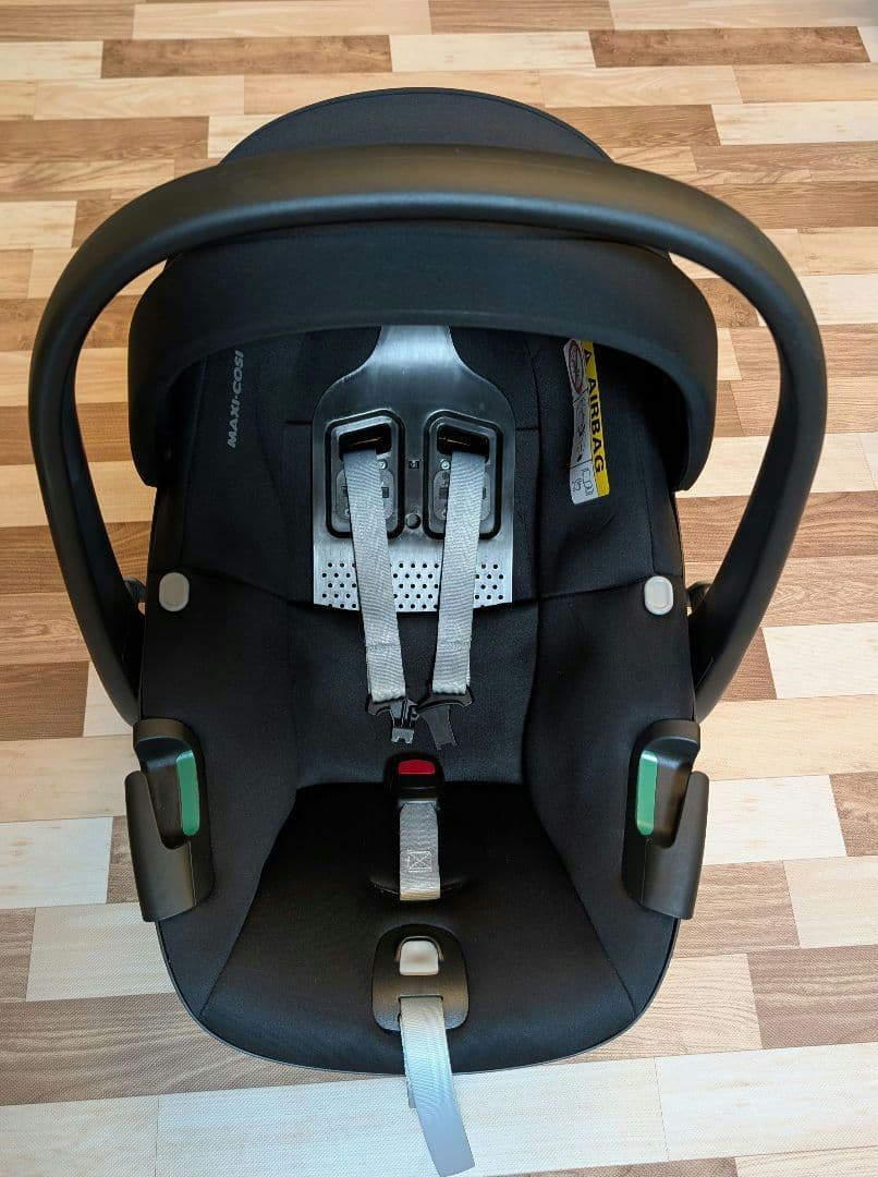 チャイルドシート Maxi-Cosi PEBBLE 360 ESSENTIAL BLACK