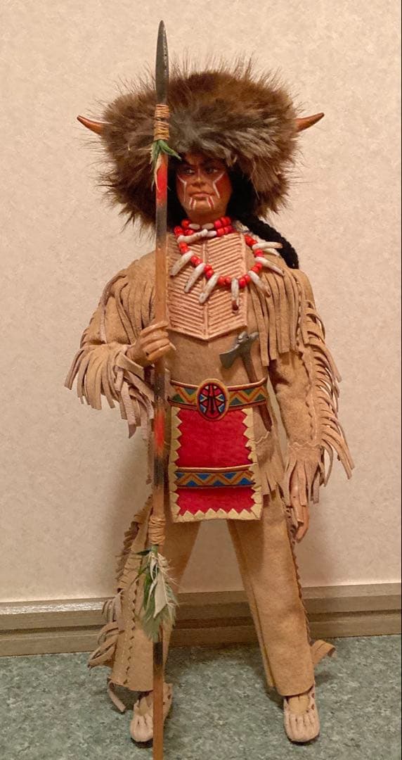 レア！インディアン人形 毛皮の帽子付き ビンテージ カナダのバンフ