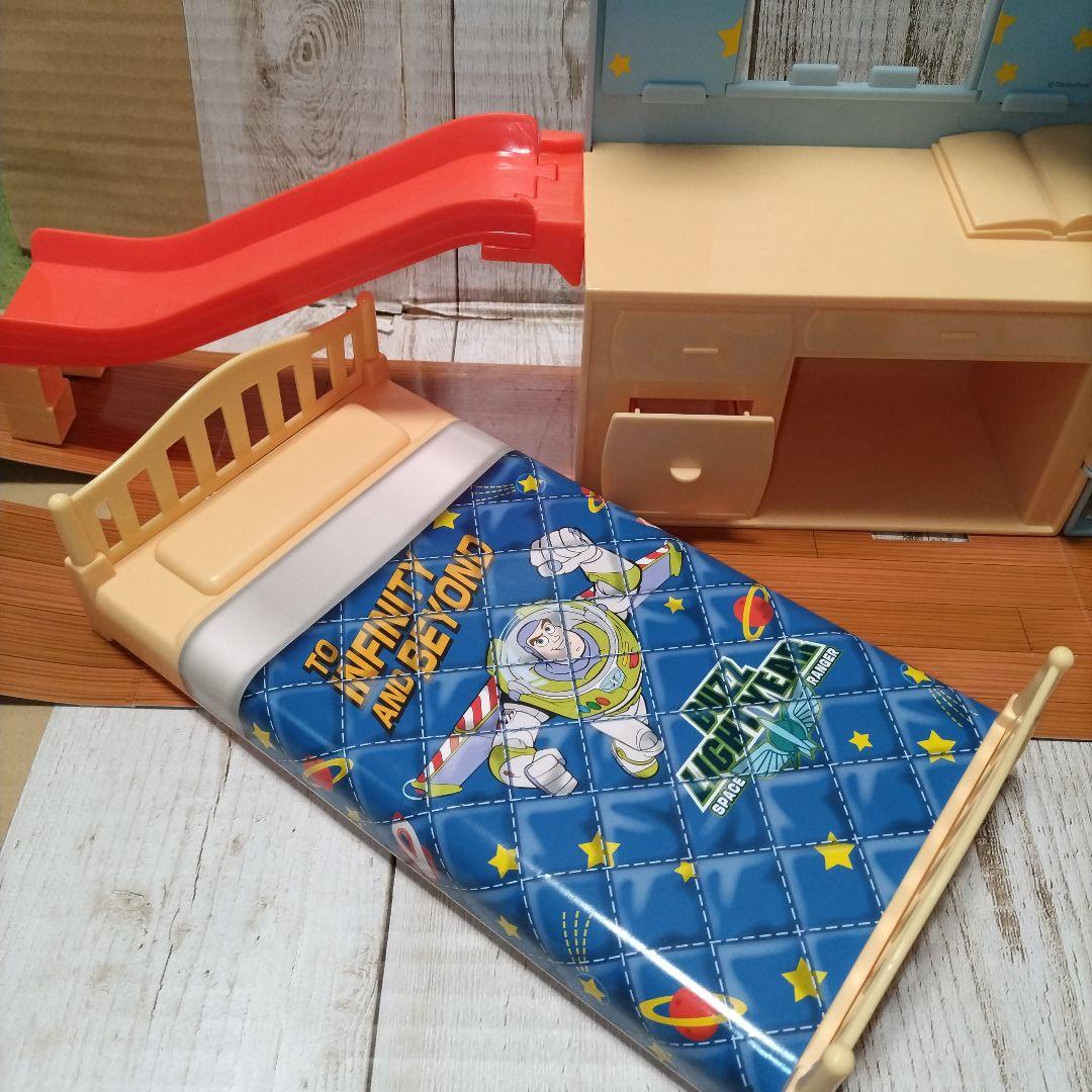 トミカ　トイストーリー　アンディルームに変身！パノラマバッグ　ドリームトミカ9台