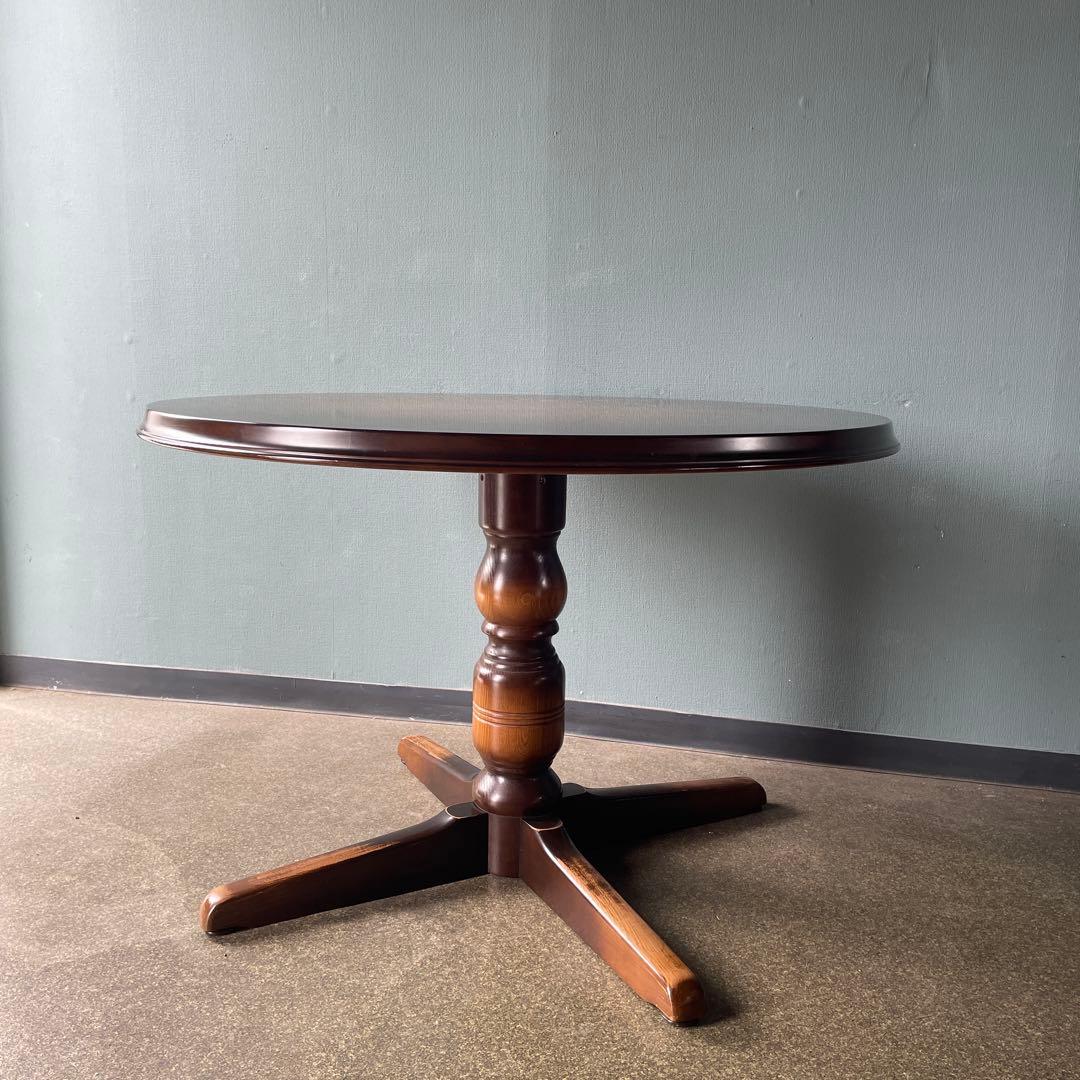 飛騨産業　キツツキマーク　ラウンドテーブル　直径106cm