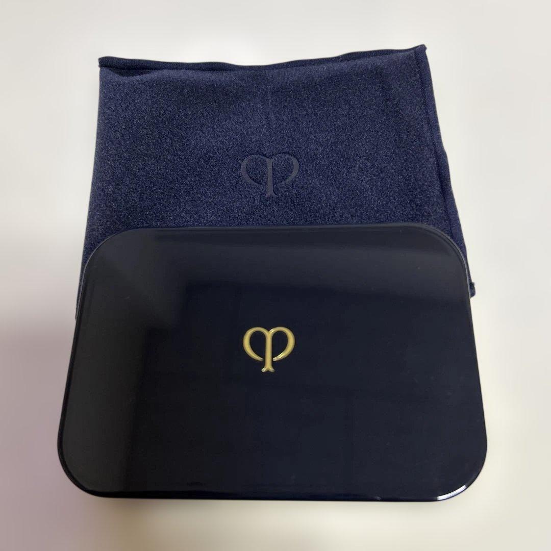 クレドポーボーテ　タンプードルエクラII オークル10