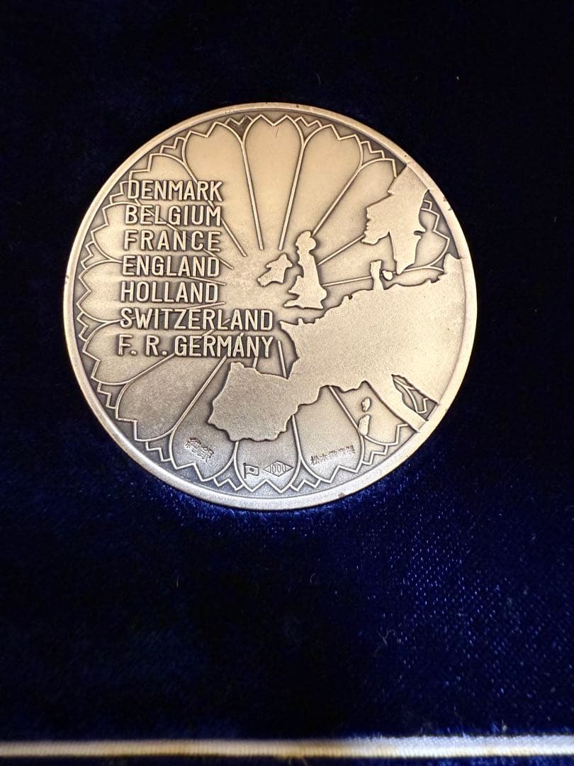 天皇皇后両陛下御訪欧記念銀メダル