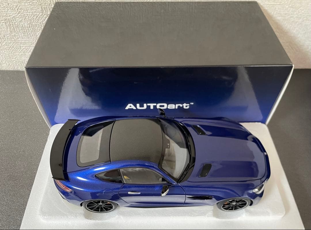 【新品同様】オートアート 1/18 AMG GT R 76334