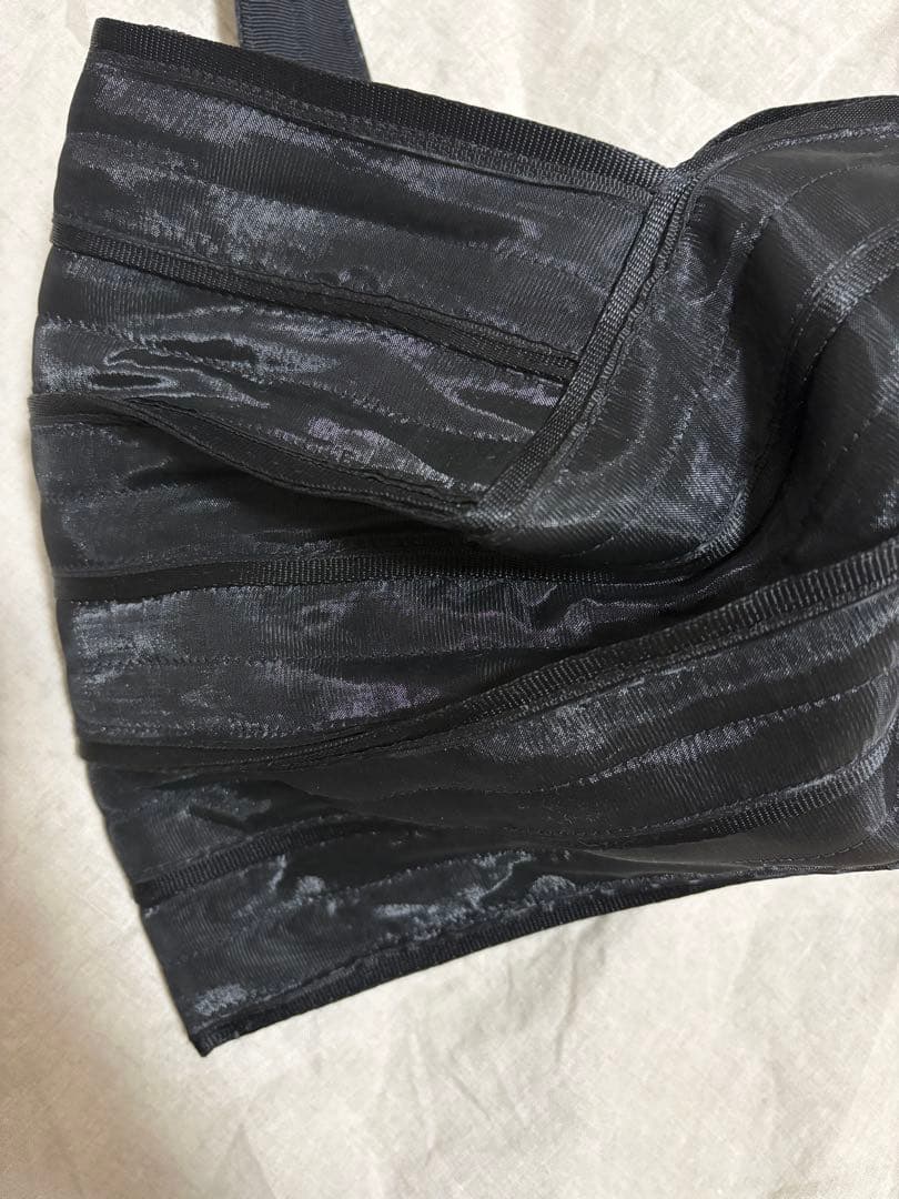 カオパオシュウ　黒　ブラック