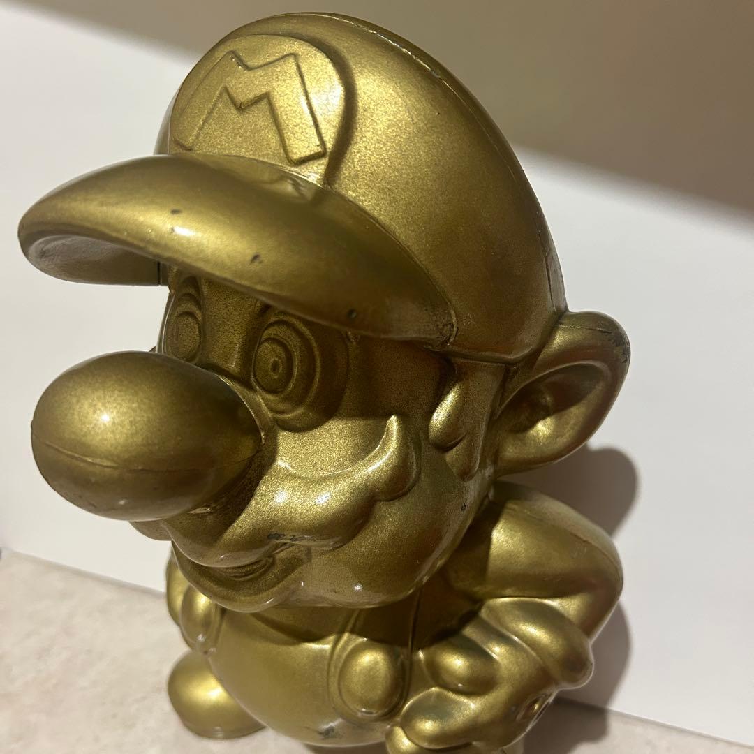 激レア　ゴールド マリオ フィギュア