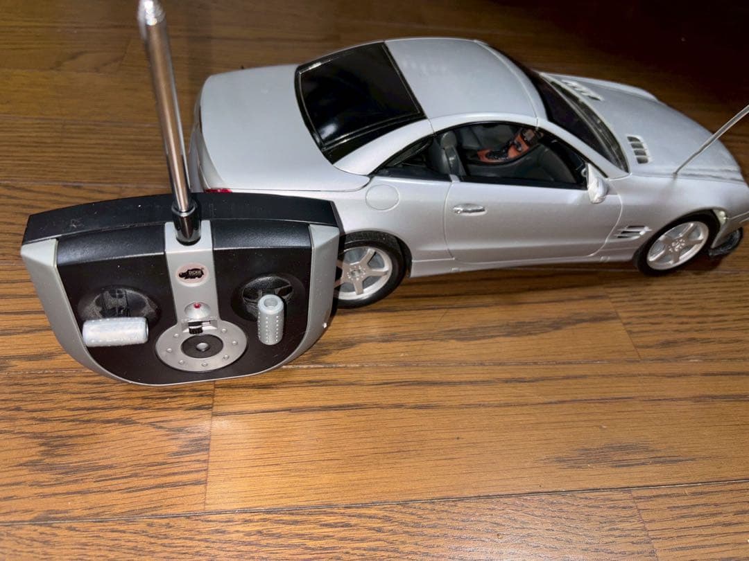 タミヤ ラジコン メルセデスベンツ SL500 1/12スケール