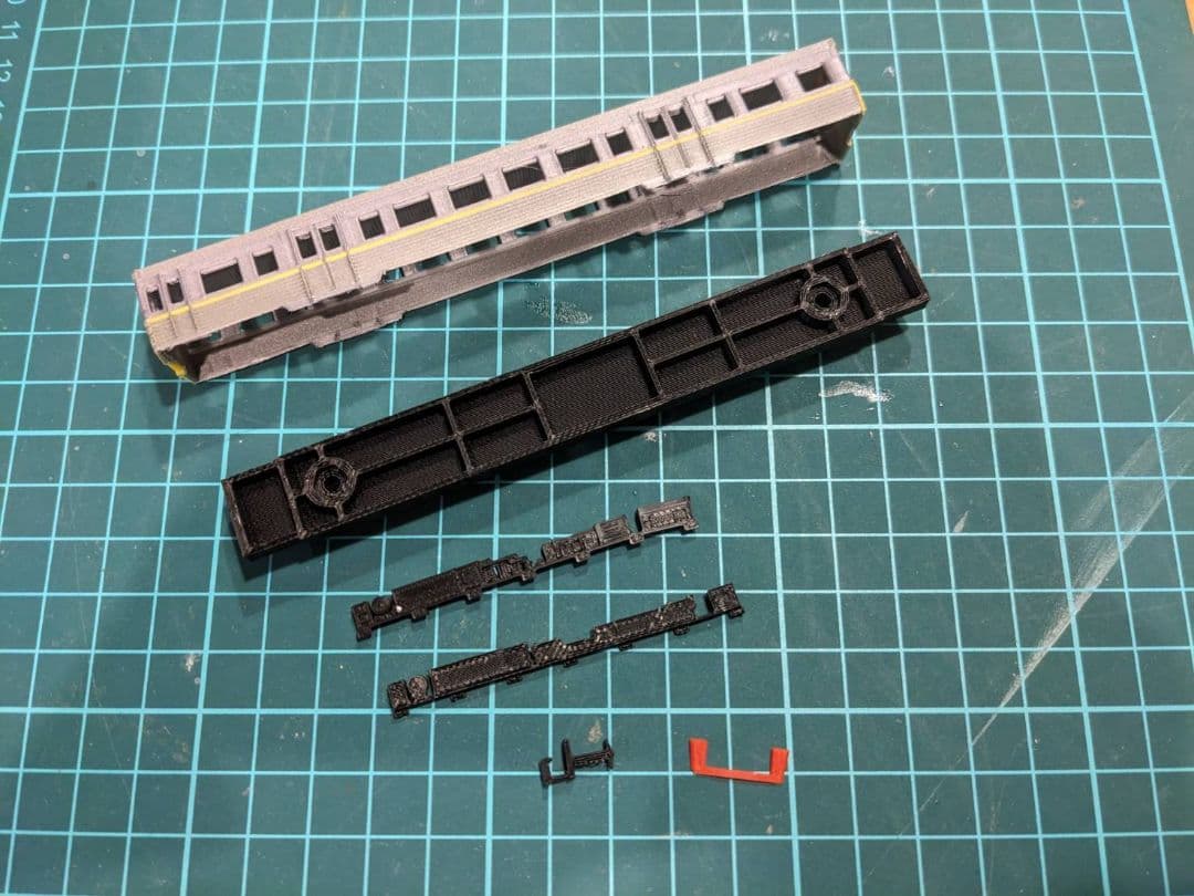 タイ　THNタイプ気動車　鉄道模型（Nゲージ）キット　3両セット