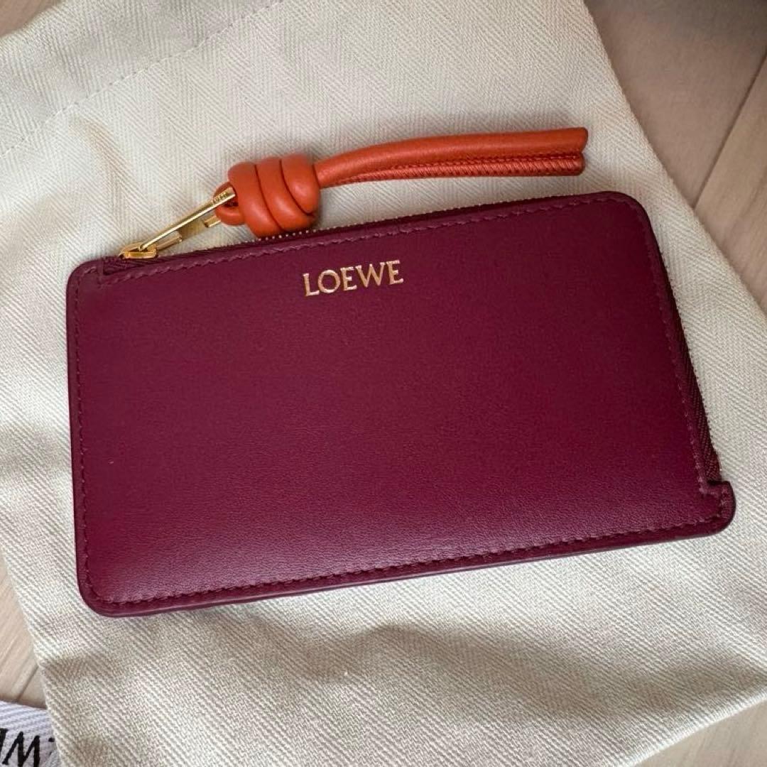 【新品未使用】ロエベ　ノット カードホルダー（シャイニーナパカーフ）