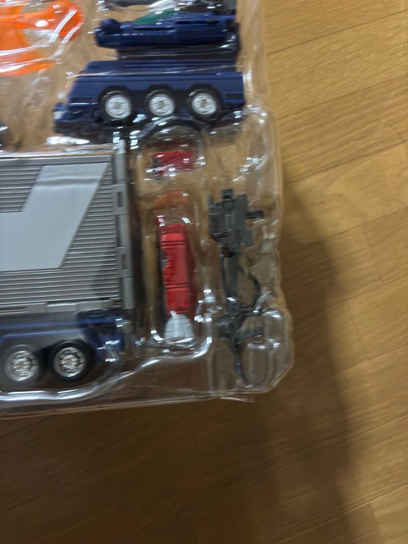 トランスフォーマー　マスターピース　MP-44　コンボイVer3.0