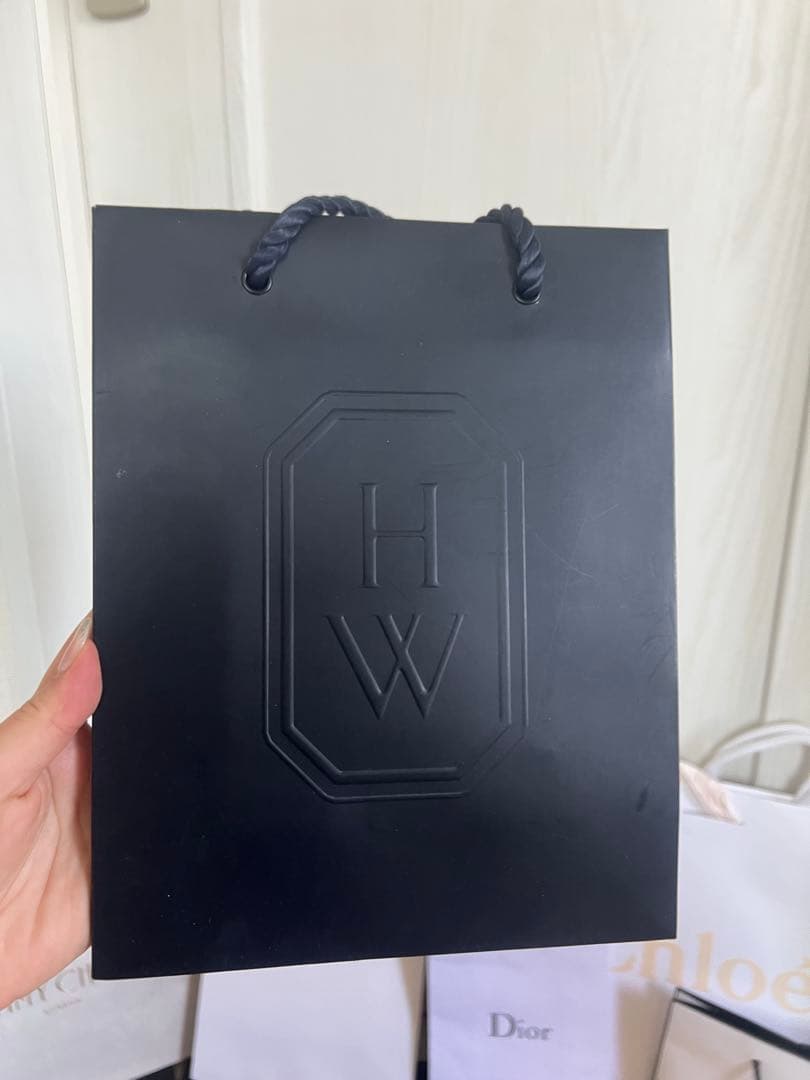 紙袋サンローラン.ハリーウィンストン.バレンシアガ.ディオール