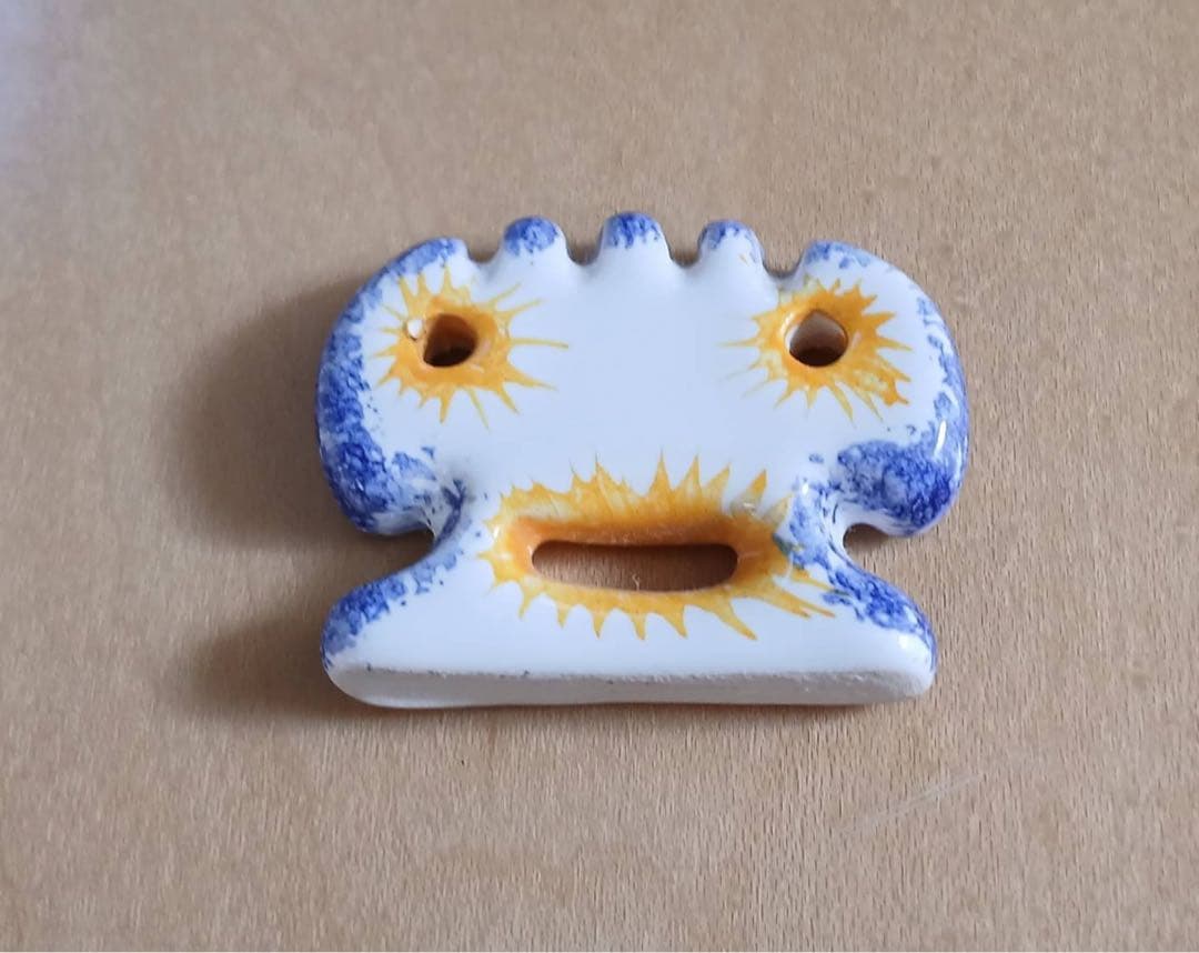 ヴォイオリン型 陶器 置物 アンリオ・カンペール フランス インテリア